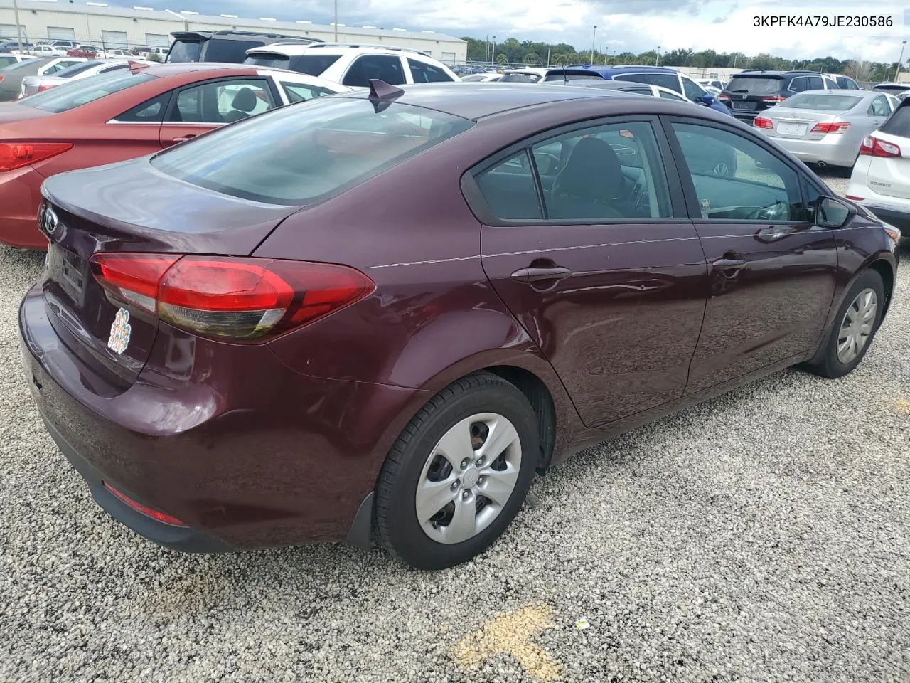 3KPFK4A79JE230586 2018 Kia Forte Lx