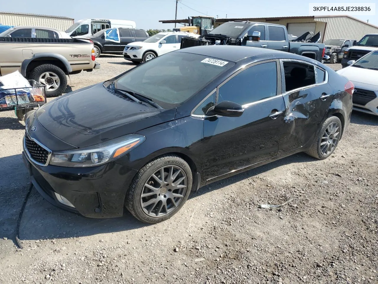 3KPFL4A85JE238836 2018 Kia Forte Ex