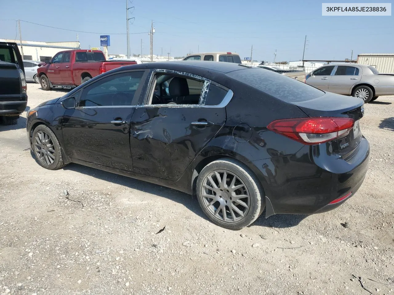 3KPFL4A85JE238836 2018 Kia Forte Ex