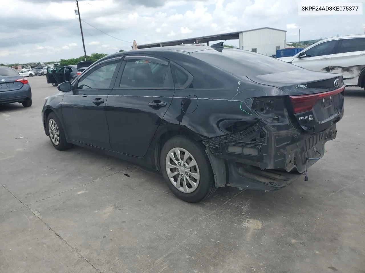 3KPF24AD3KE075377 2019 Kia Forte Fe