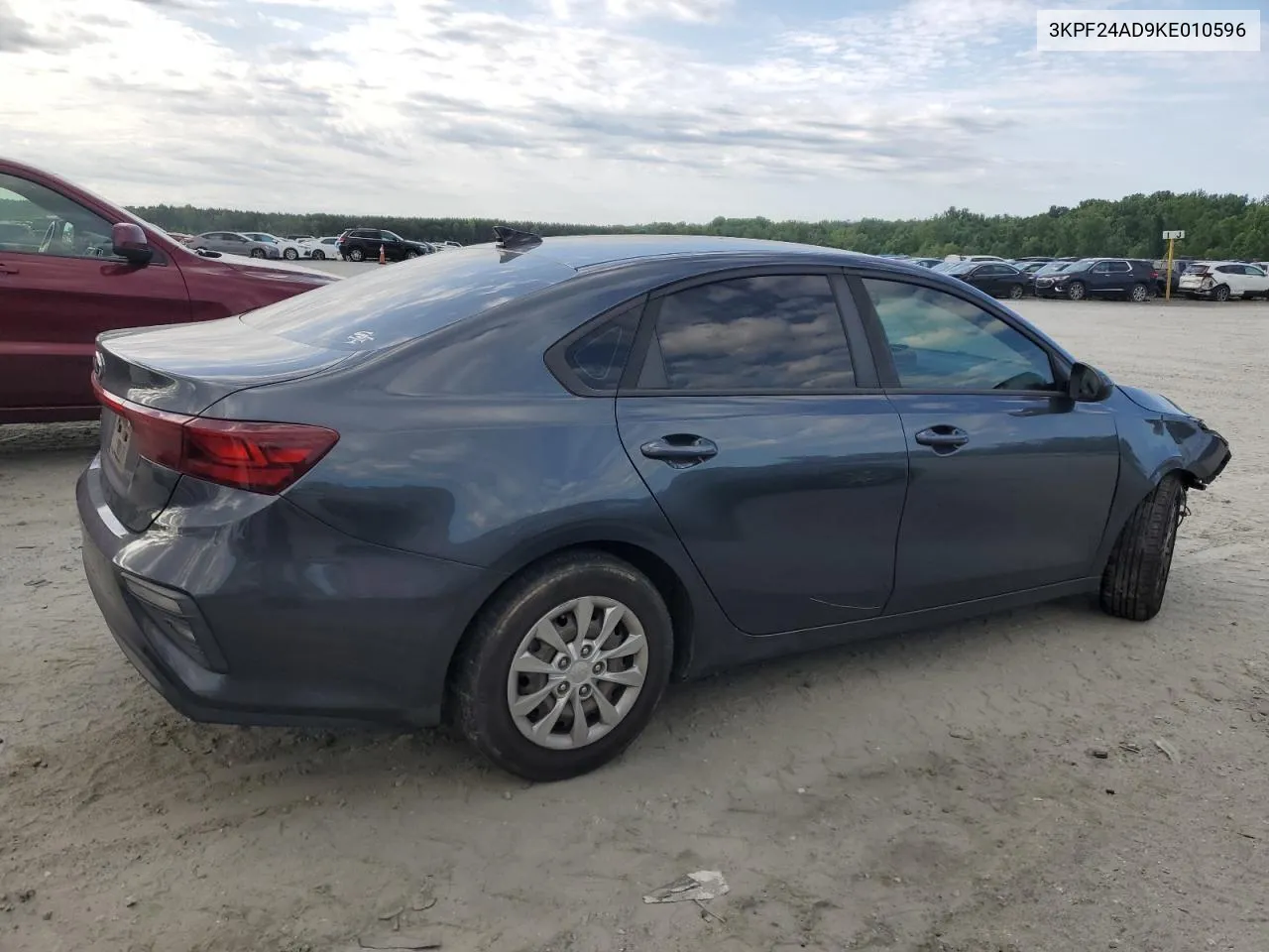 2019 Kia Forte Fe VIN: 3KPF24AD9KE010596 Lot: 57404724