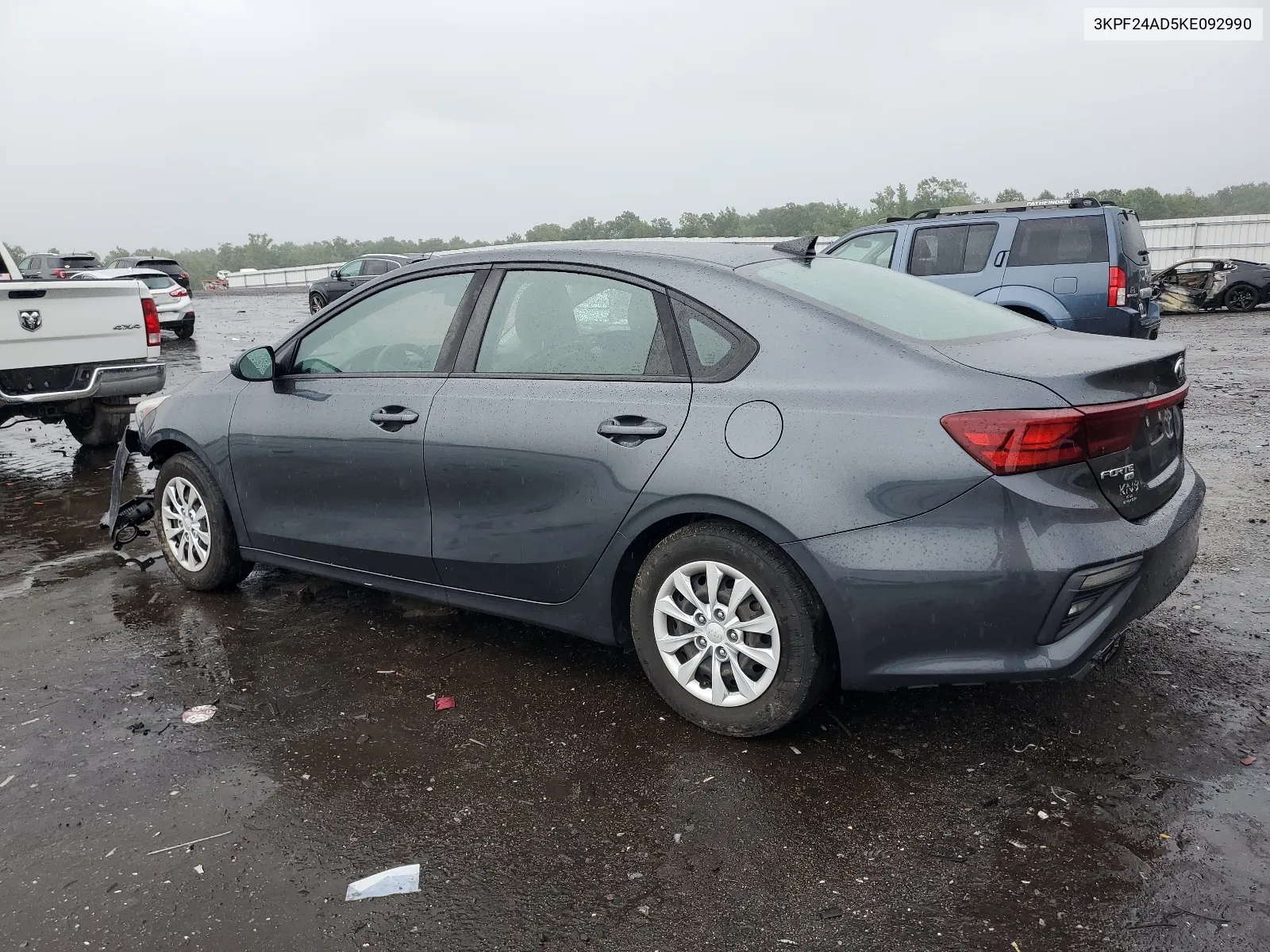 2019 Kia Forte Fe VIN: 3KPF24AD5KE092990 Lot: 66665374