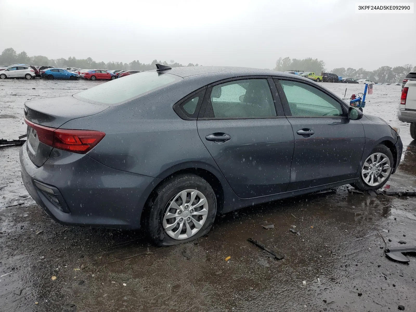 2019 Kia Forte Fe VIN: 3KPF24AD5KE092990 Lot: 66665374