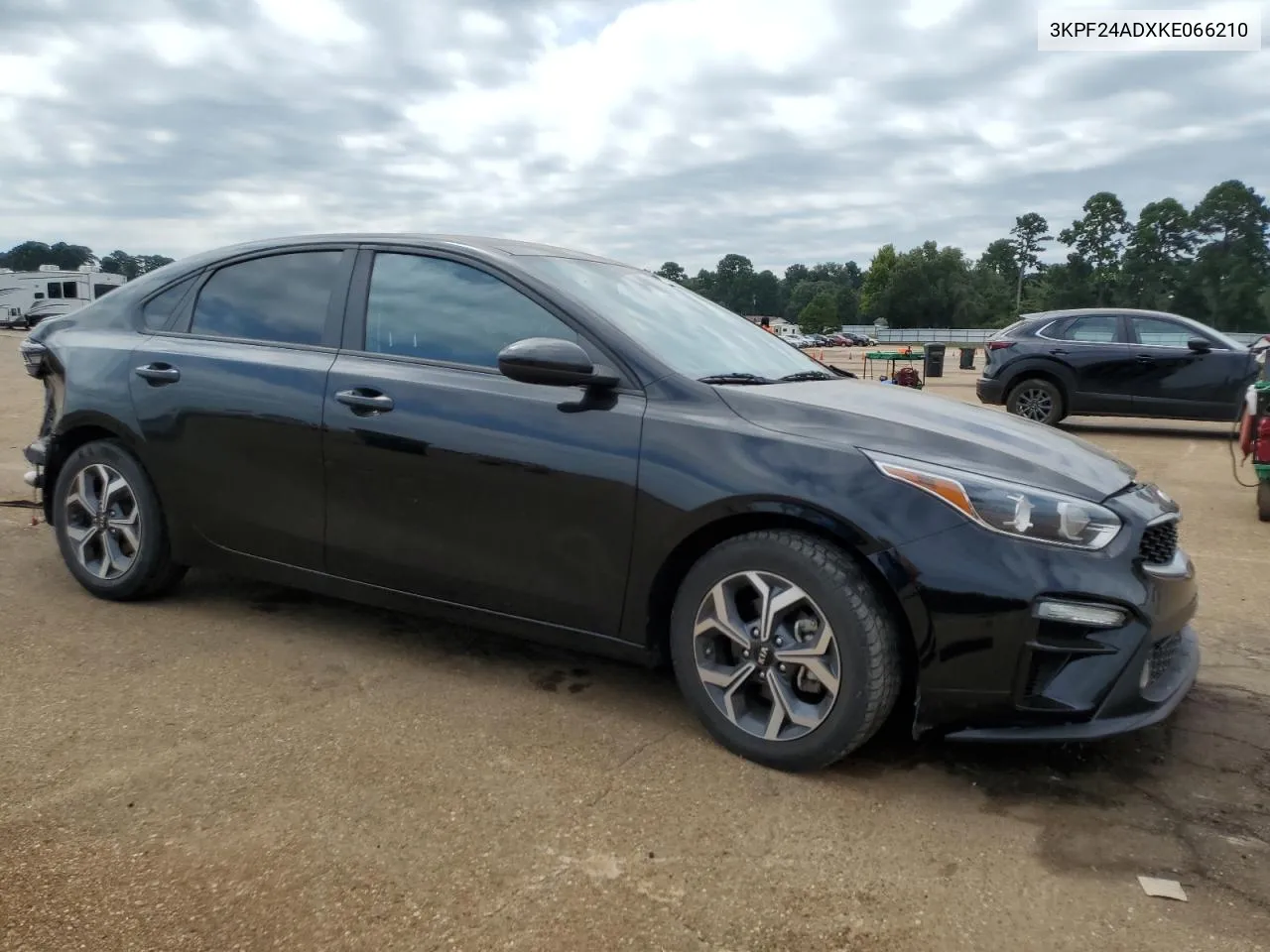 2019 Kia Forte Fe VIN: 3KPF24ADXKE066210 Lot: 68050954