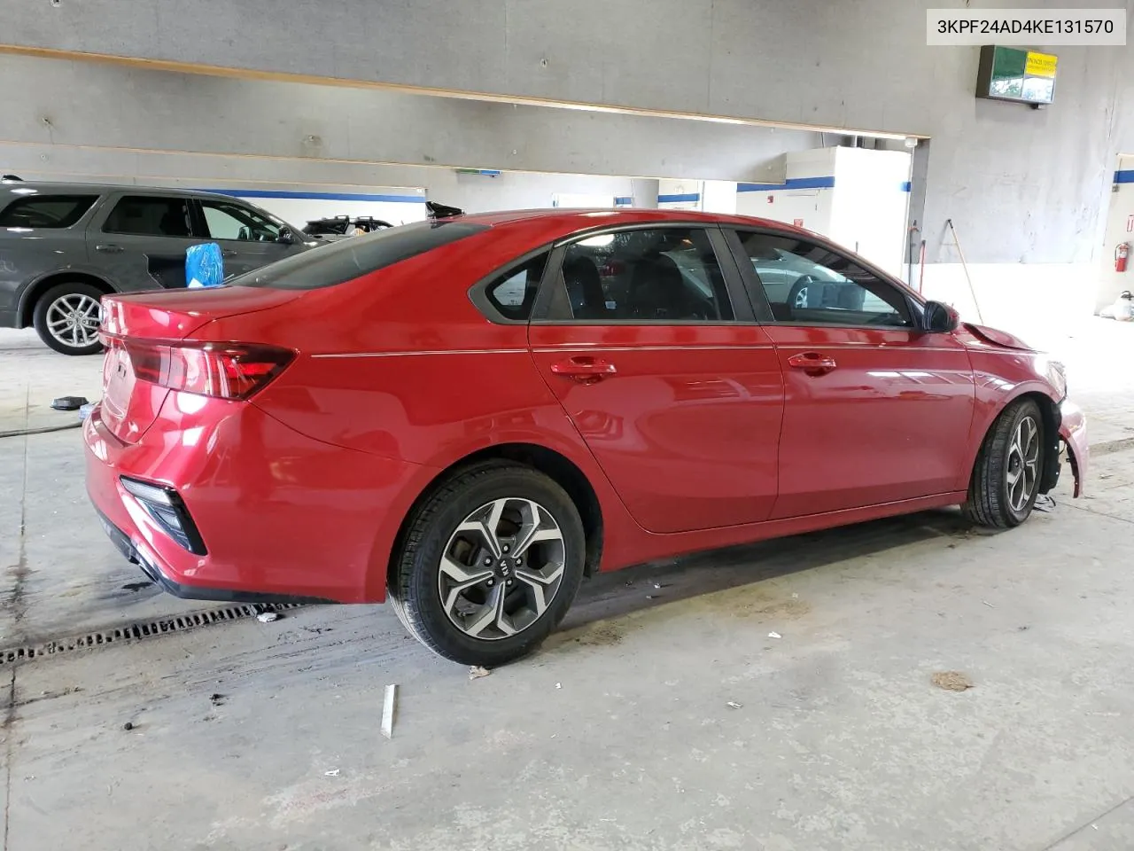 3KPF24AD4KE131570 2019 Kia Forte Fe