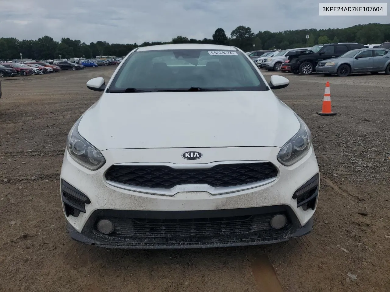 3KPF24AD7KE107604 2019 Kia Forte Fe