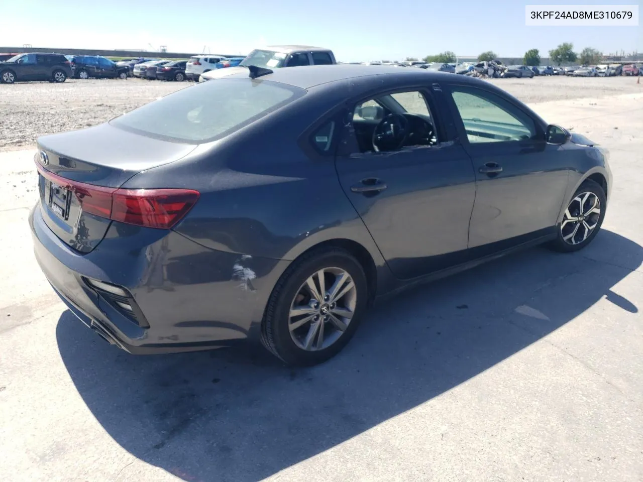 3KPF24AD8ME310679 2021 Kia Forte Fe