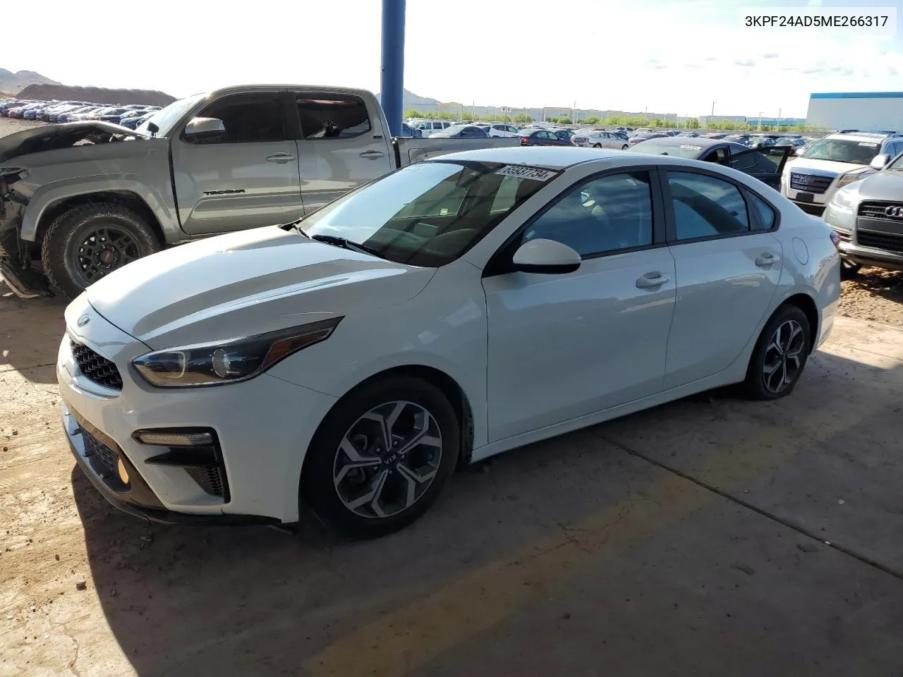 3KPF24AD5ME266317 2021 Kia Forte Fe