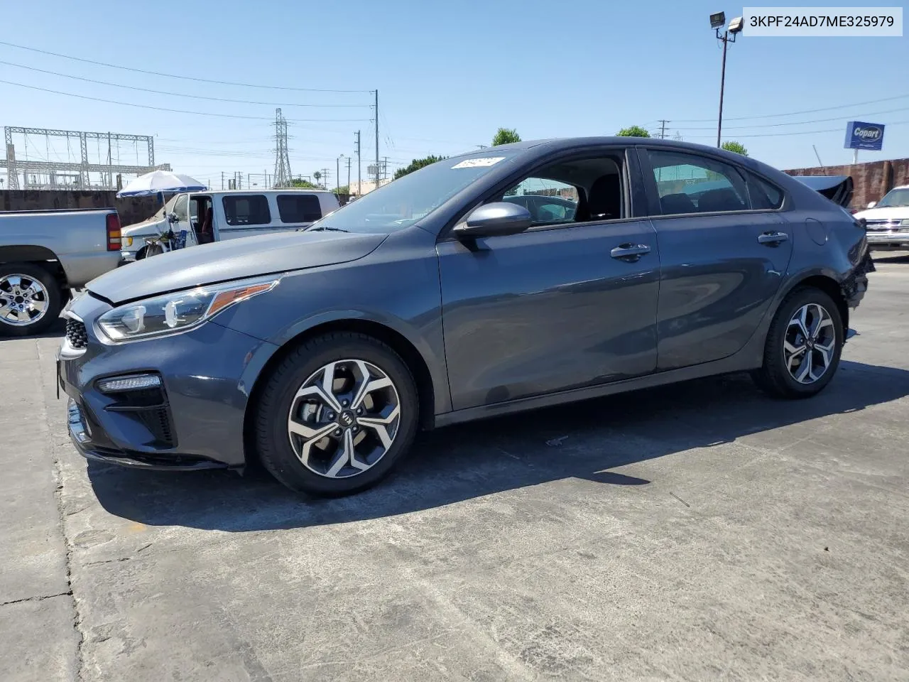 3KPF24AD7ME325979 2021 Kia Forte Fe