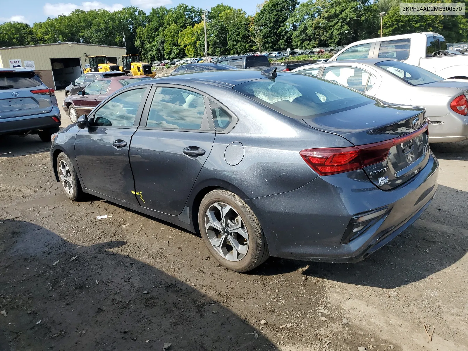 3KPF24AD2ME300570 2021 Kia Forte Fe