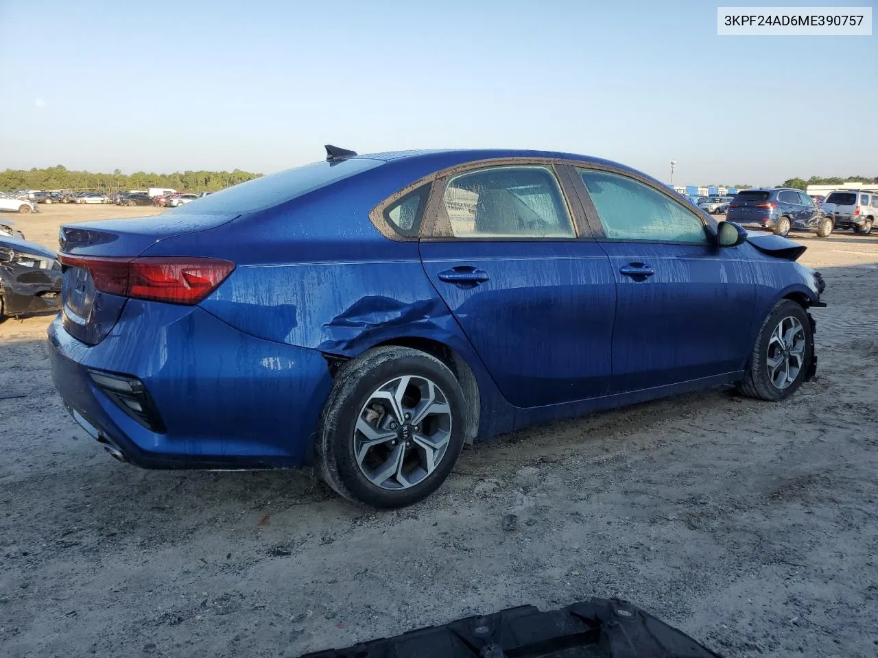 3KPF24AD6ME390757 2021 Kia Forte Fe