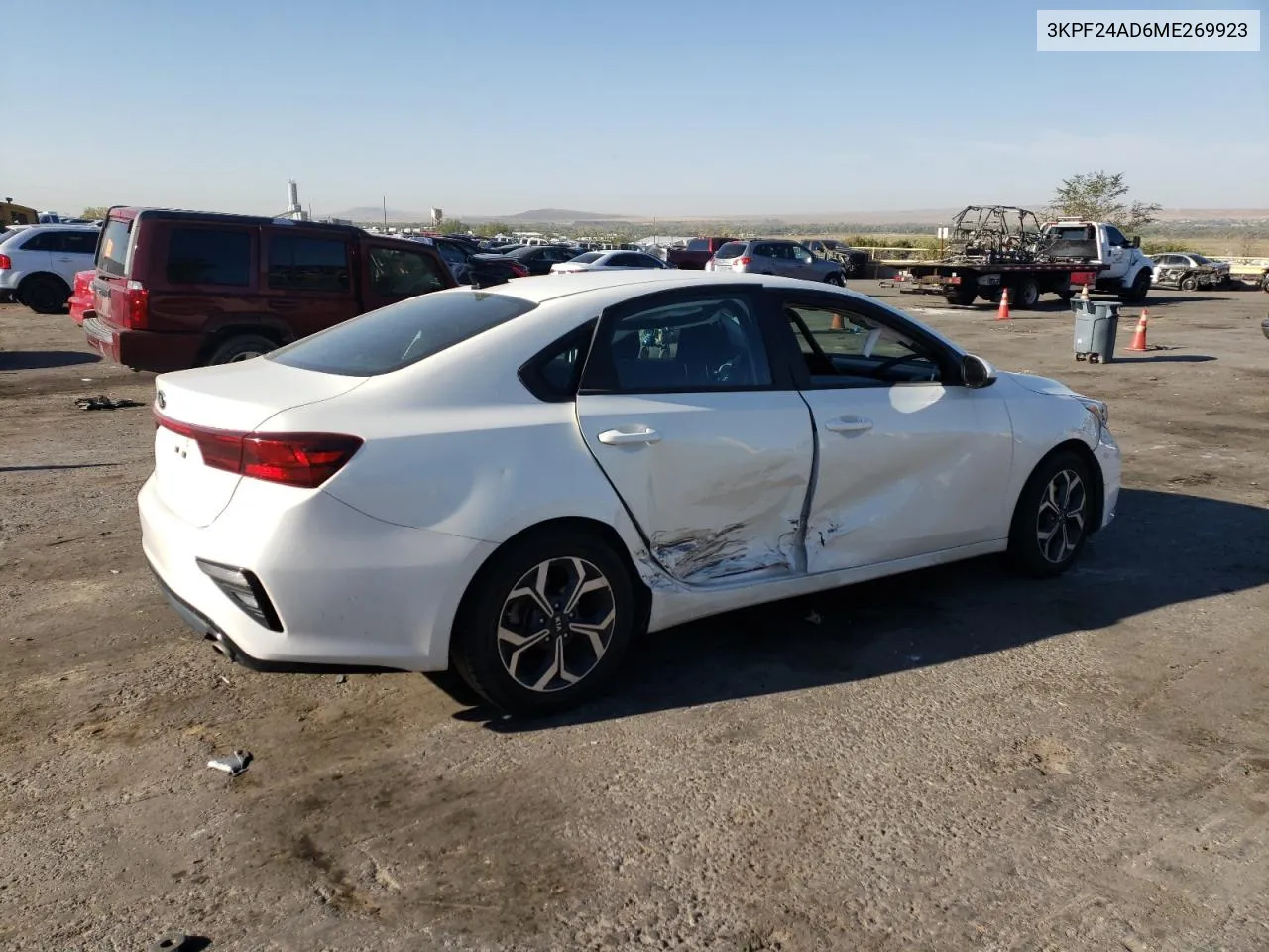 3KPF24AD6ME269923 2021 Kia Forte Fe