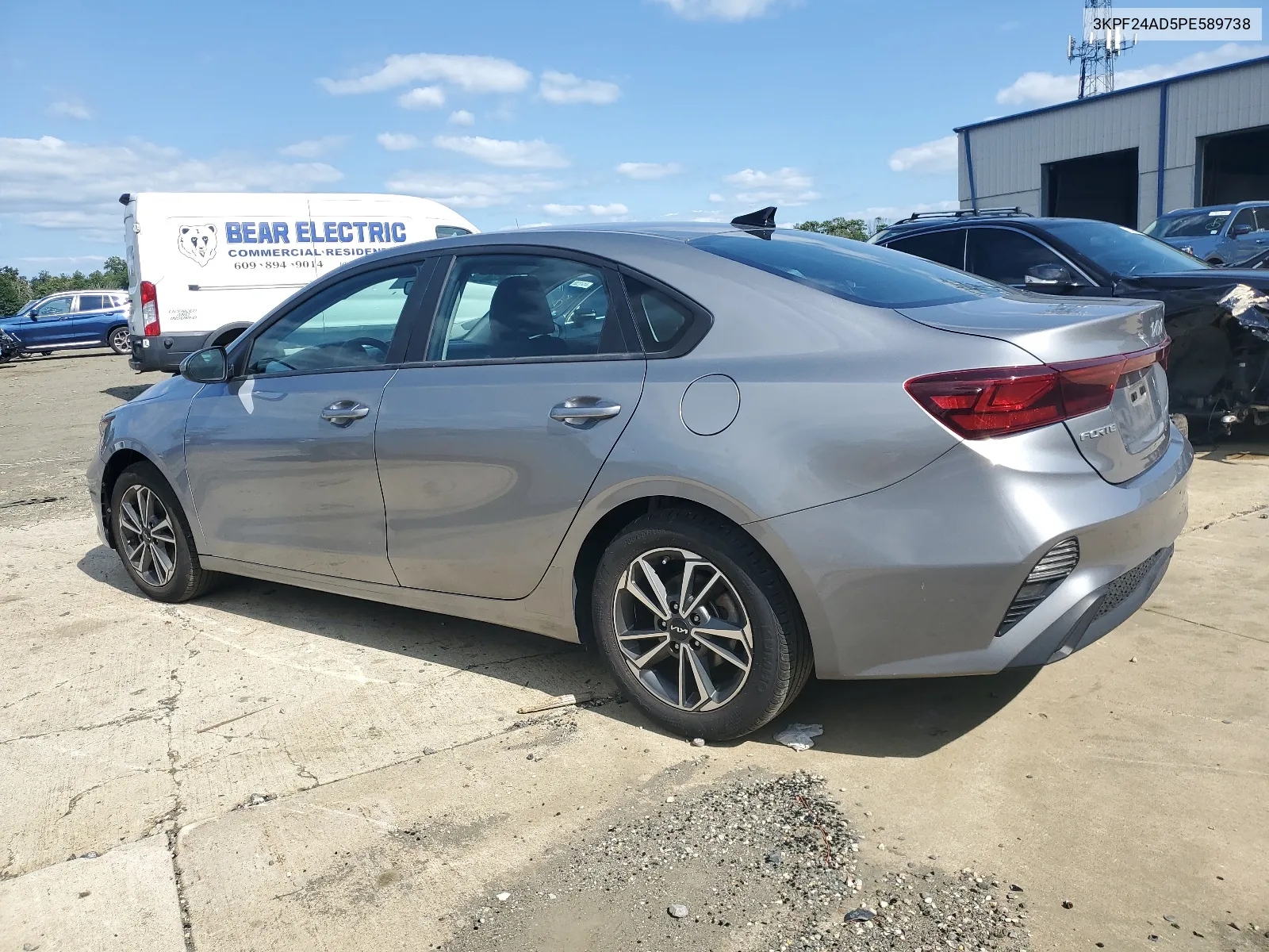 3KPF24AD5PE589738 2023 Kia Forte Lx