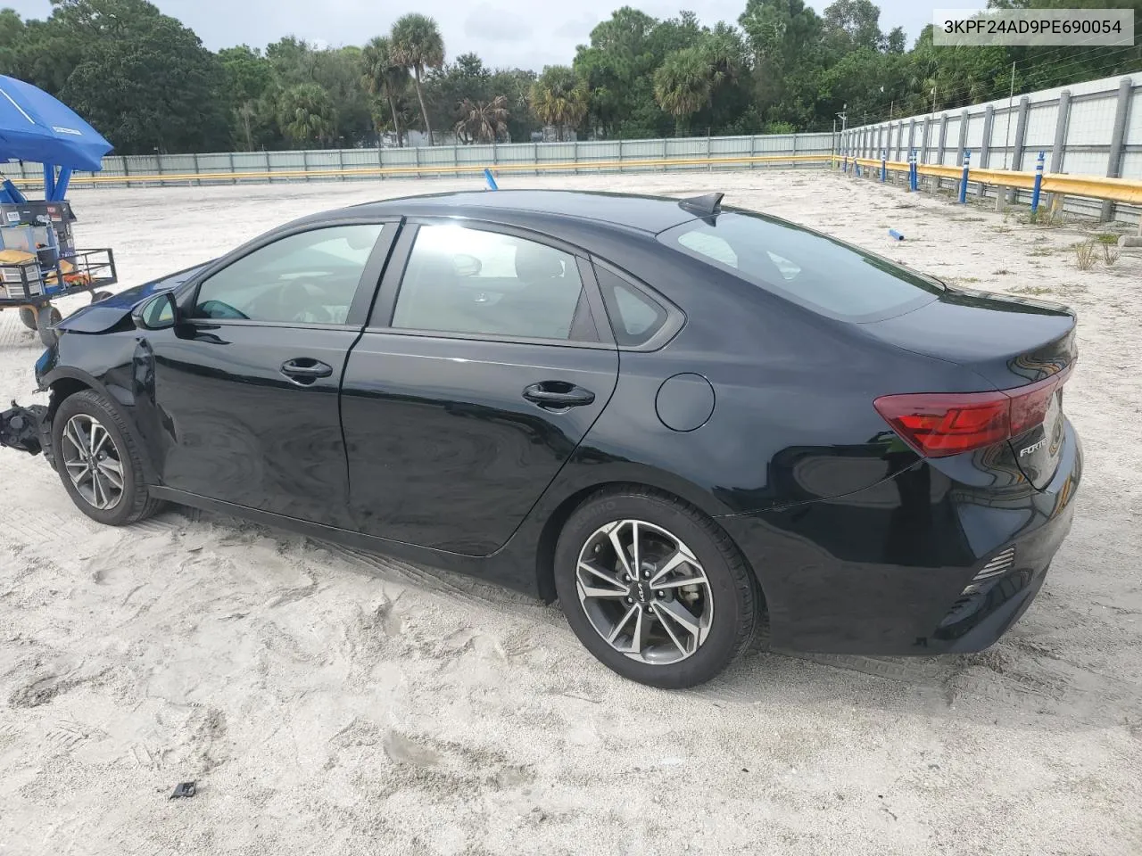 2023 Kia Forte Lx VIN: 3KPF24AD9PE690054 Lot: 70159744