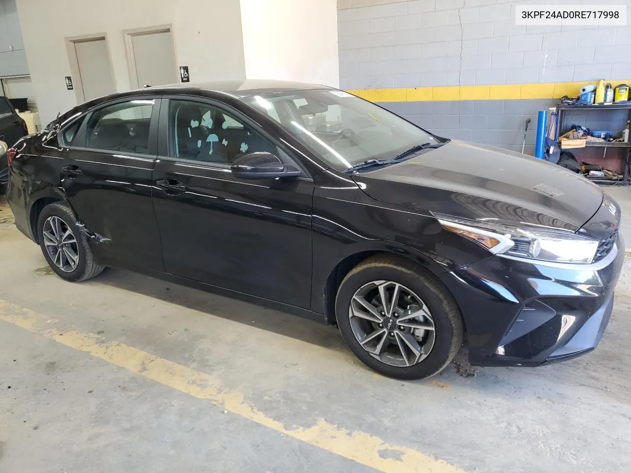 2023 Kia Forte Lx VIN: 3KPF24AD0RE717998 Lot: 70849874