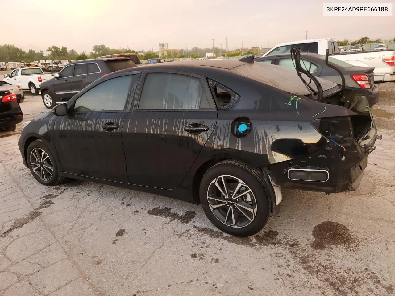 3KPF24AD9PE666188 2023 Kia Forte Lx