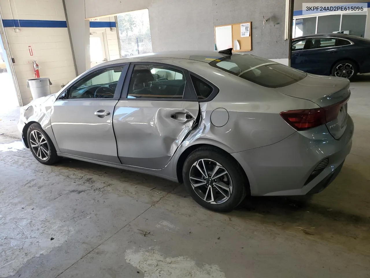 2023 Kia Forte Lx VIN: 3KPF24AD2PE615096 Lot: 77090154