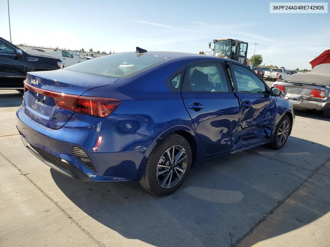 2024 Kia Forte Lx VIN: 3KPF24AD4RE742905 Lot: 69154084