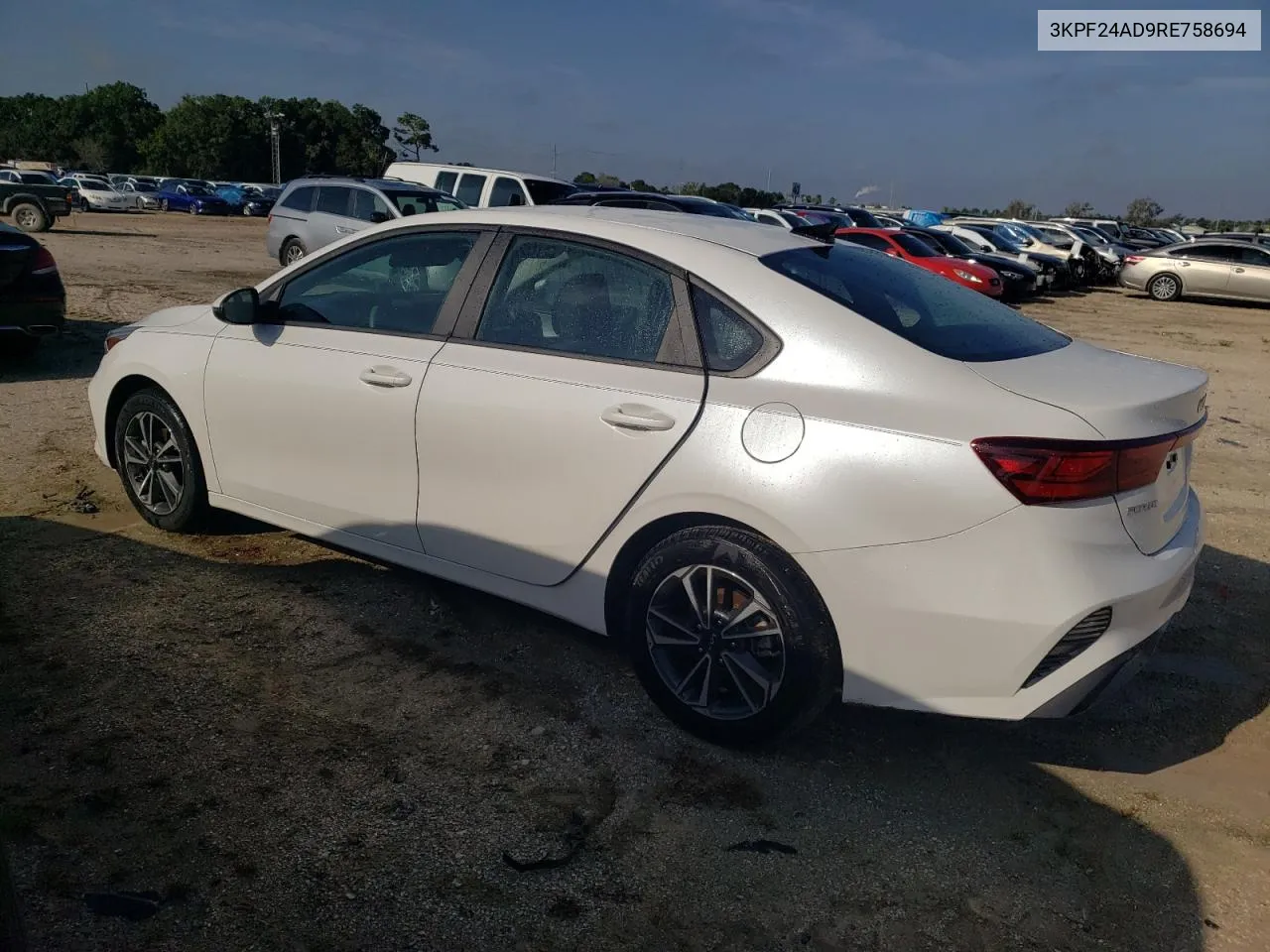 3KPF24AD9RE758694 2024 Kia Forte Lx