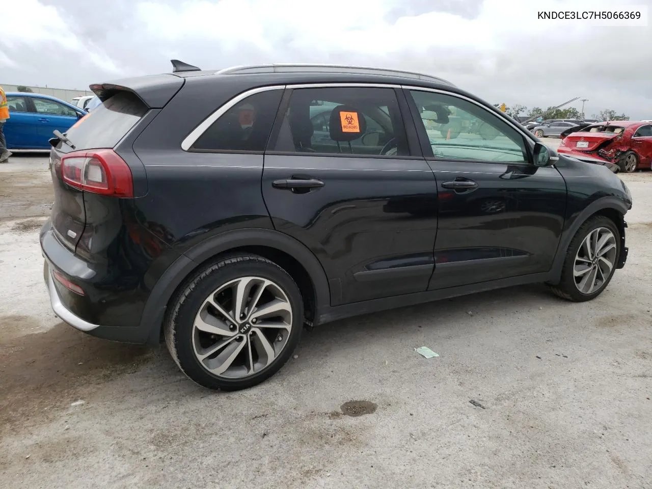 KNDCE3LC7H5066369 2017 Kia Niro Ex Touring