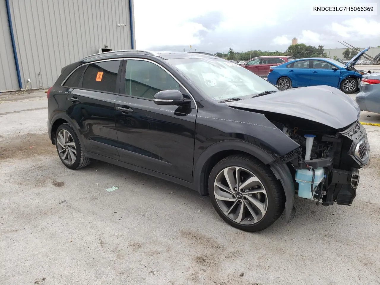 KNDCE3LC7H5066369 2017 Kia Niro Ex Touring