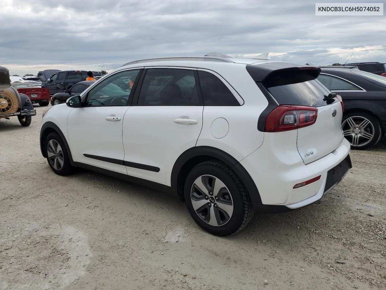 KNDCB3LC6H5074052 2017 Kia Niro Fe