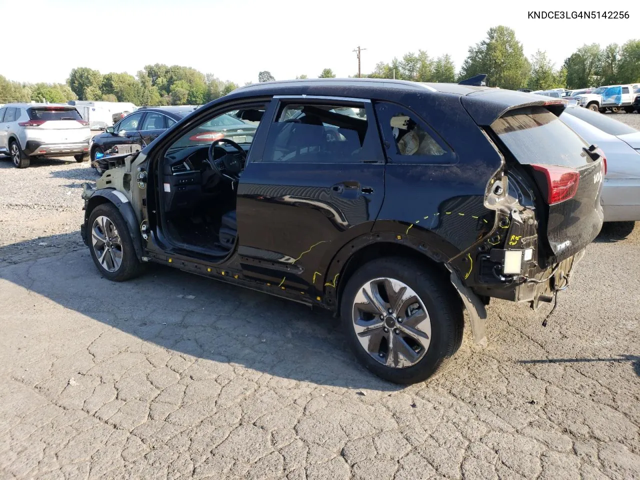 KNDCE3LG4N5142256 2022 Kia Niro Ex Premium