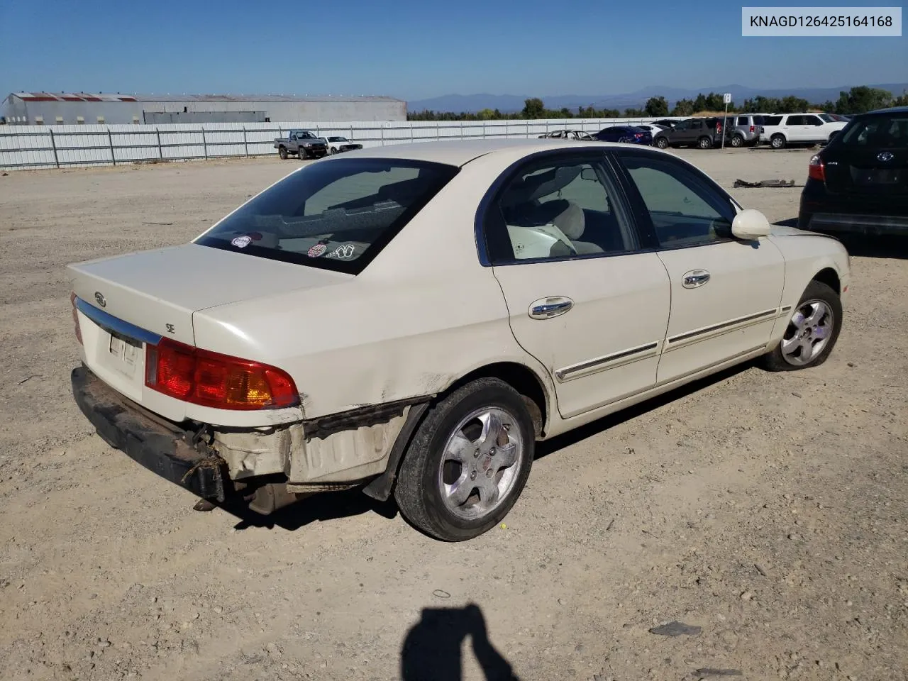 2002 Kia Optima Magentis VIN: KNAGD126425164168 Lot: 73546954