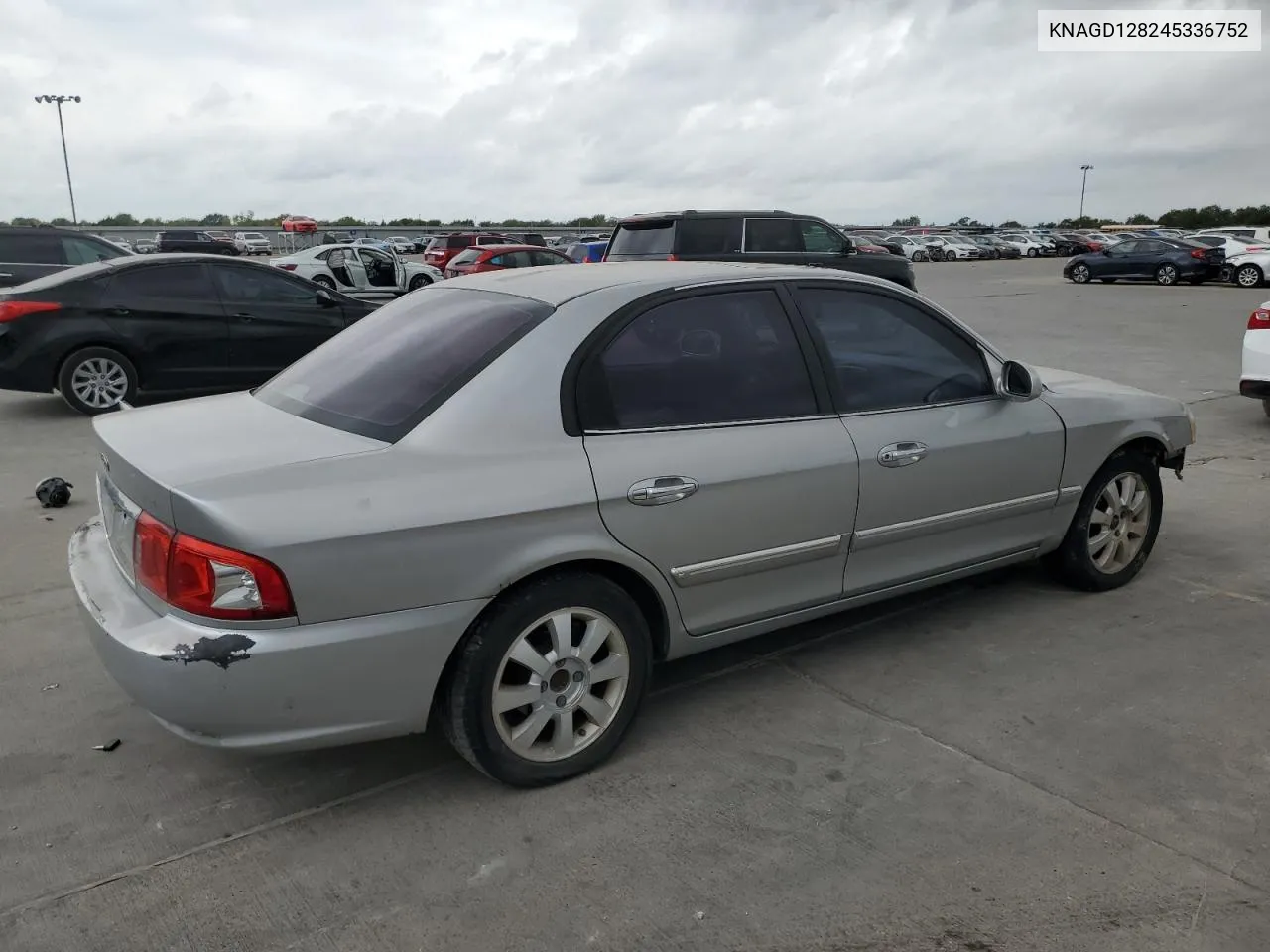 2004 Kia Optima Lx VIN: KNAGD128245336752 Lot: 64112284