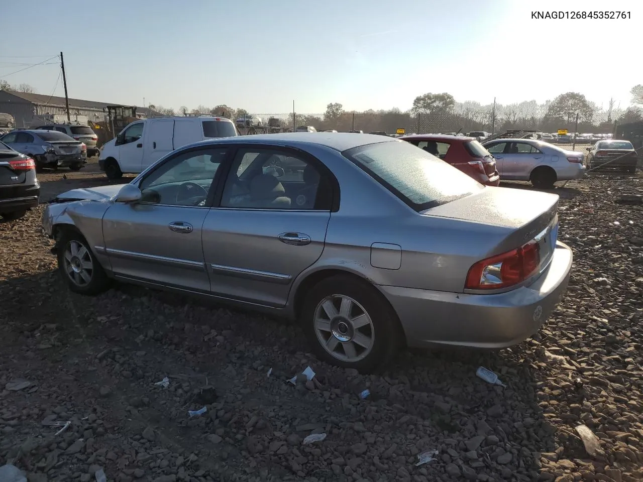 2004 Kia Optima Lx VIN: KNAGD126845352761 Lot: 78368614