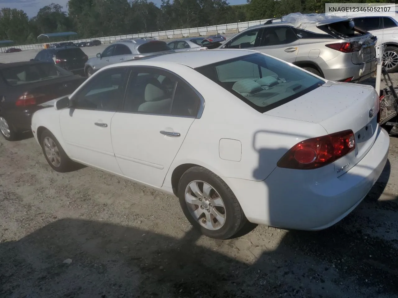 2006 Kia Optima Lx VIN: KNAGE123465052107 Lot: 69945904