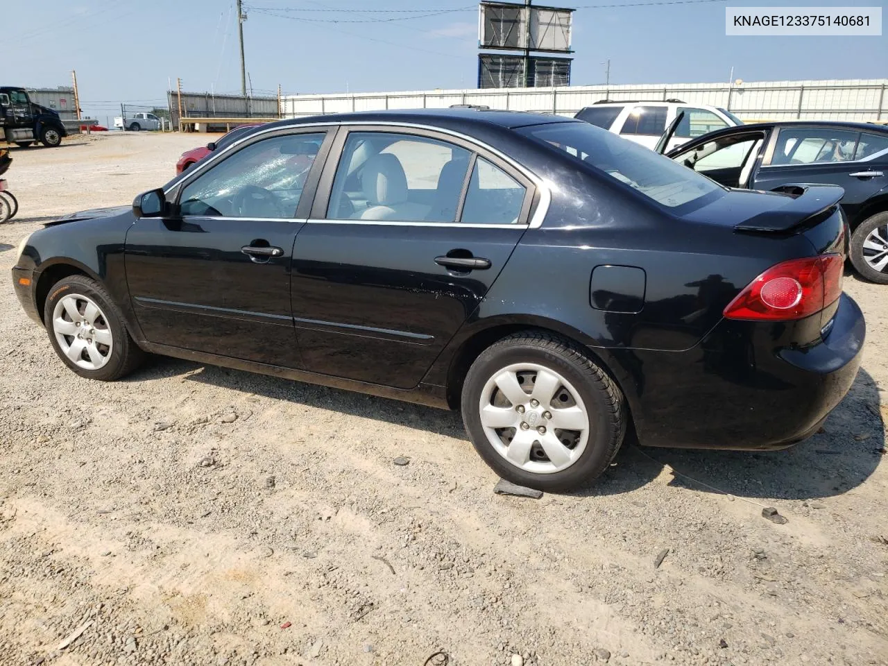 2007 Kia Optima Lx VIN: KNAGE123375140681 Lot: 63845814