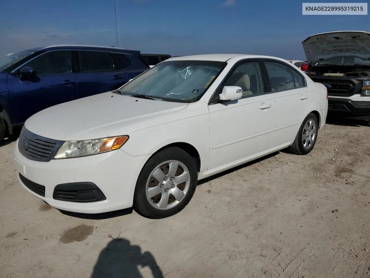 2009 Kia Optima Lx VIN: KNAGE228995319215 Lot: 75415134