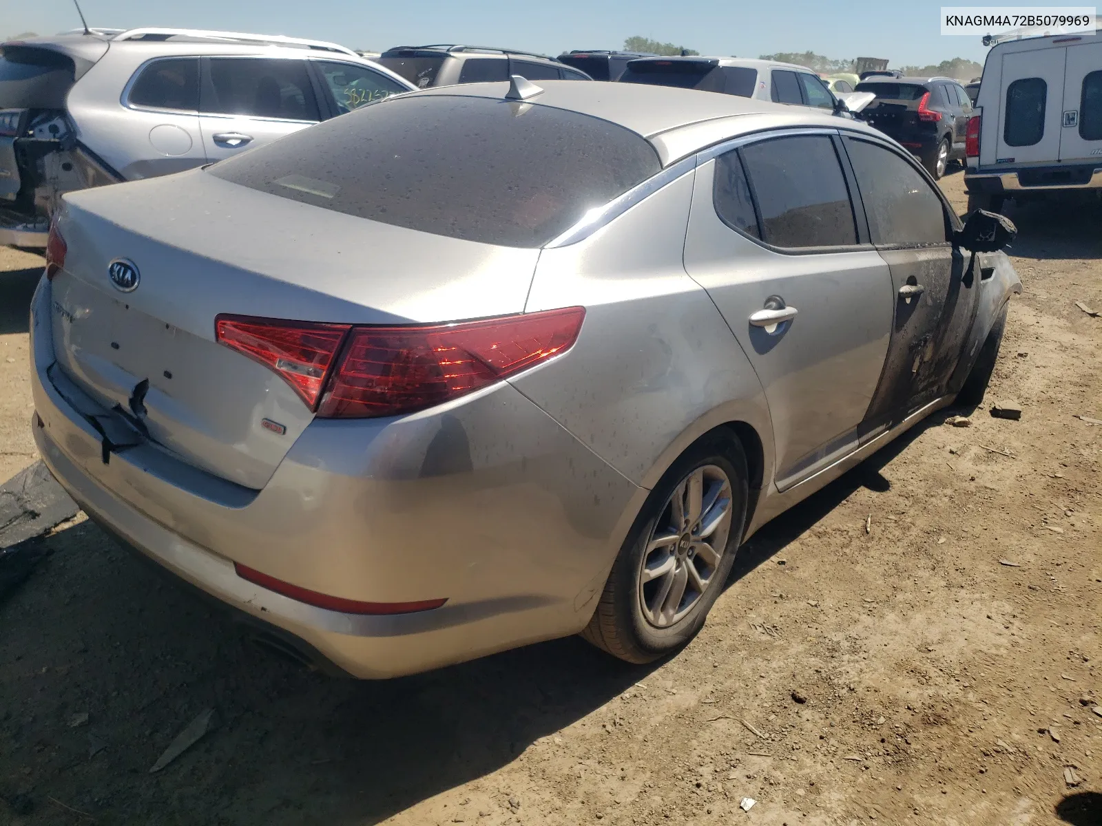 KNAGM4A72B5079969 2011 Kia Optima Lx