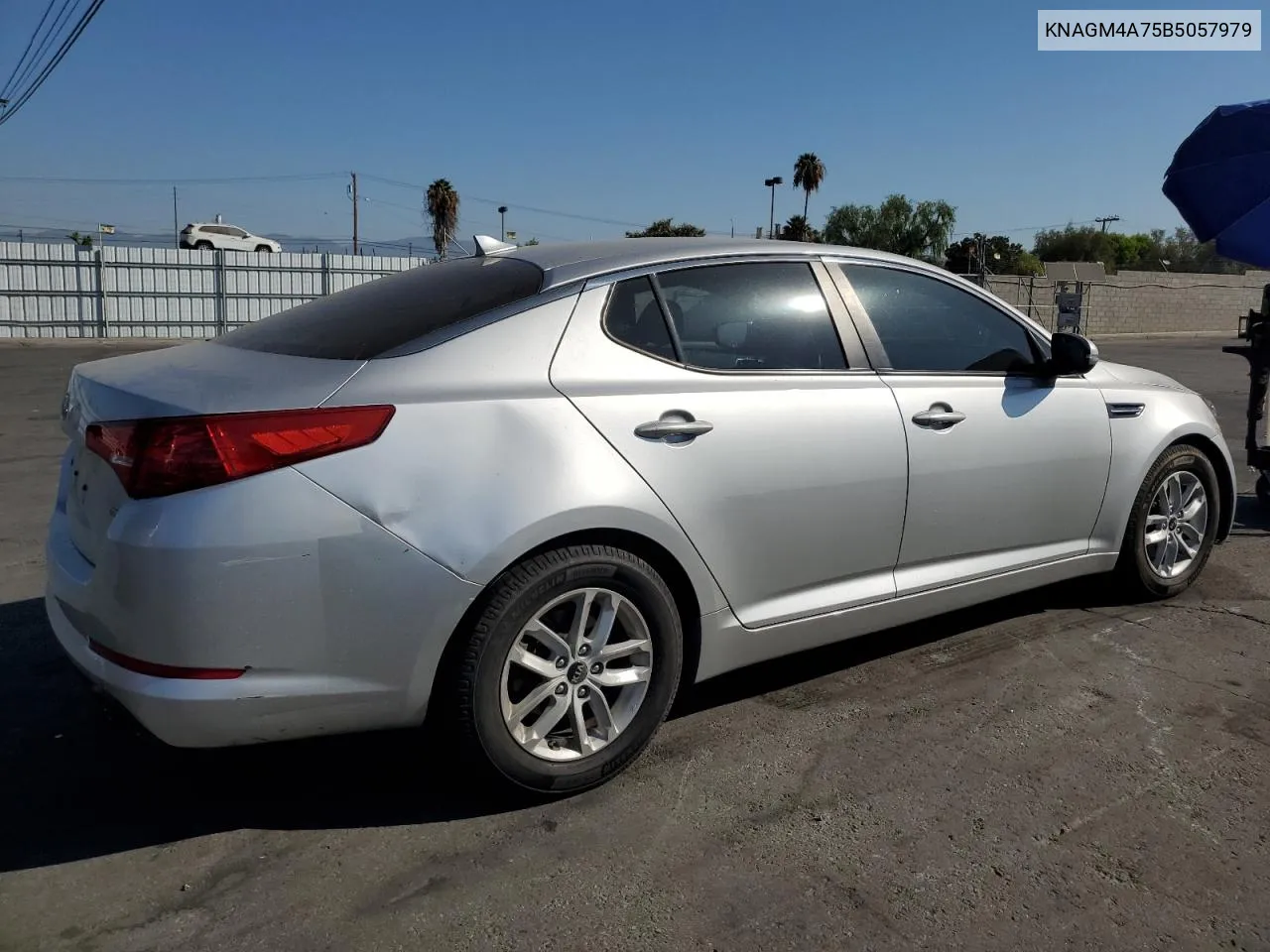 KNAGM4A75B5057979 2011 Kia Optima Lx