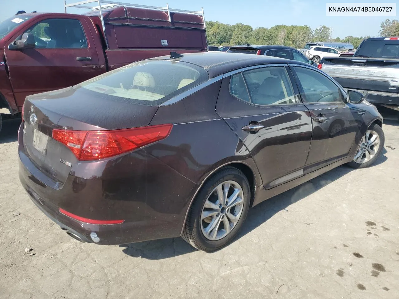 KNAGN4A74B5046727 2011 Kia Optima Ex