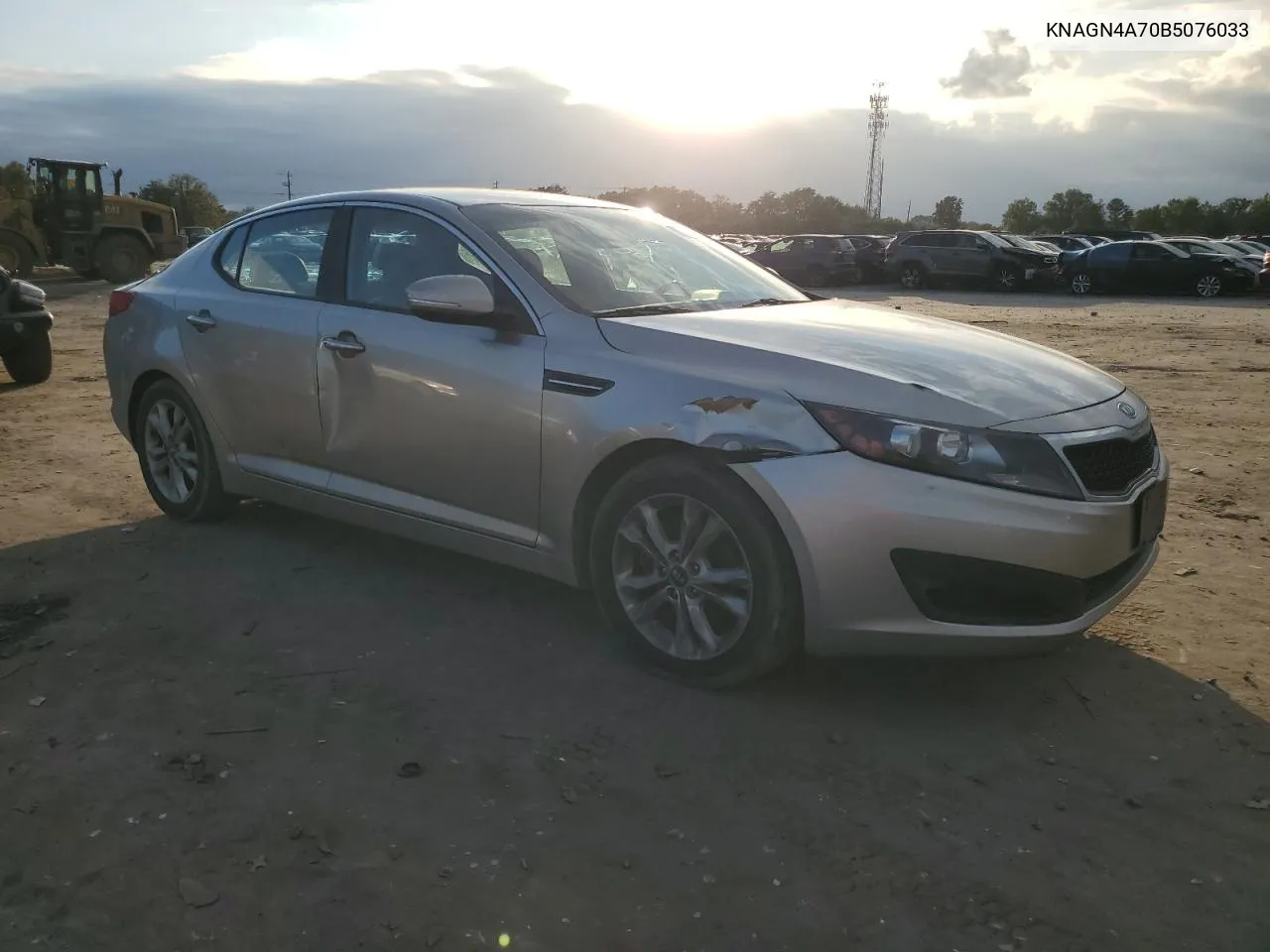 KNAGN4A70B5076033 2011 Kia Optima Ex