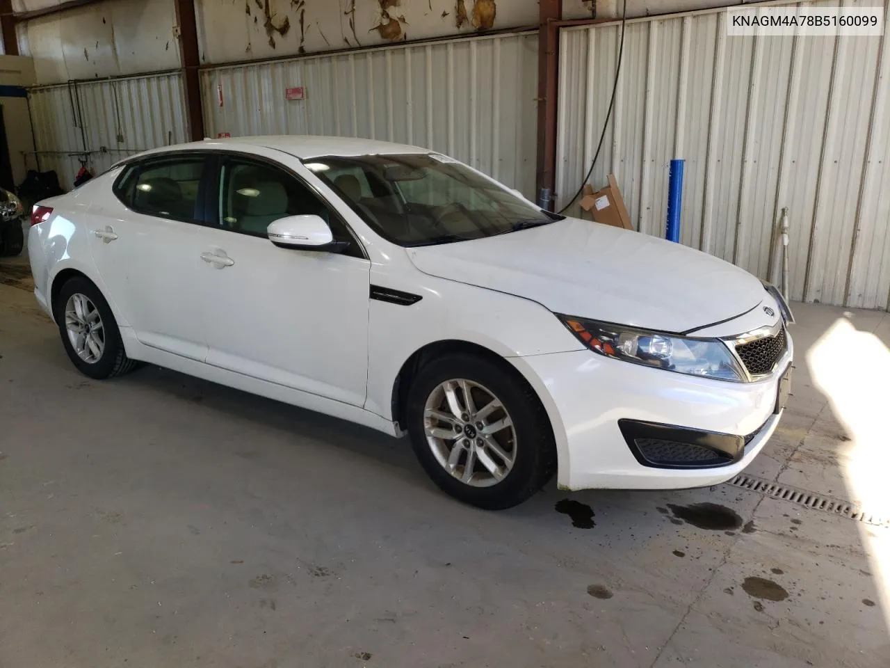 KNAGM4A78B5160099 2011 Kia Optima Lx