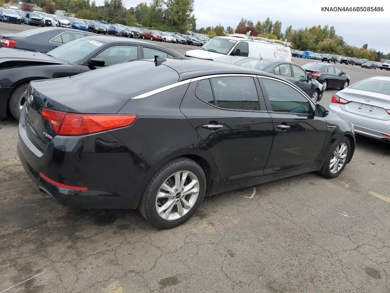 KNAGN4A66B5085486 2011 Kia Optima Ex