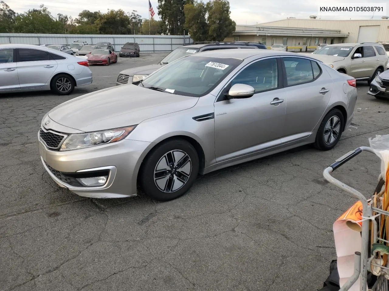 2013 Kia Optima Hybrid VIN: KNAGM4AD1D5038791 Lot: 77612044