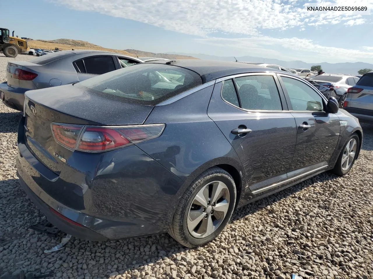 2014 Kia Optima Hybrid VIN: KNAGN4AD2E5069689 Lot: 58657174