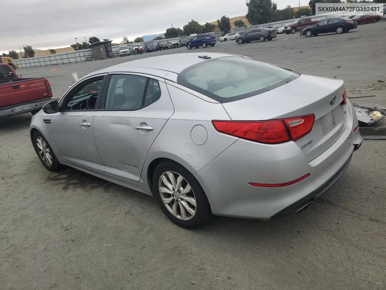 2015 Kia Optima Lx VIN: 5XXGM4A72FG352431 Lot: 71664184