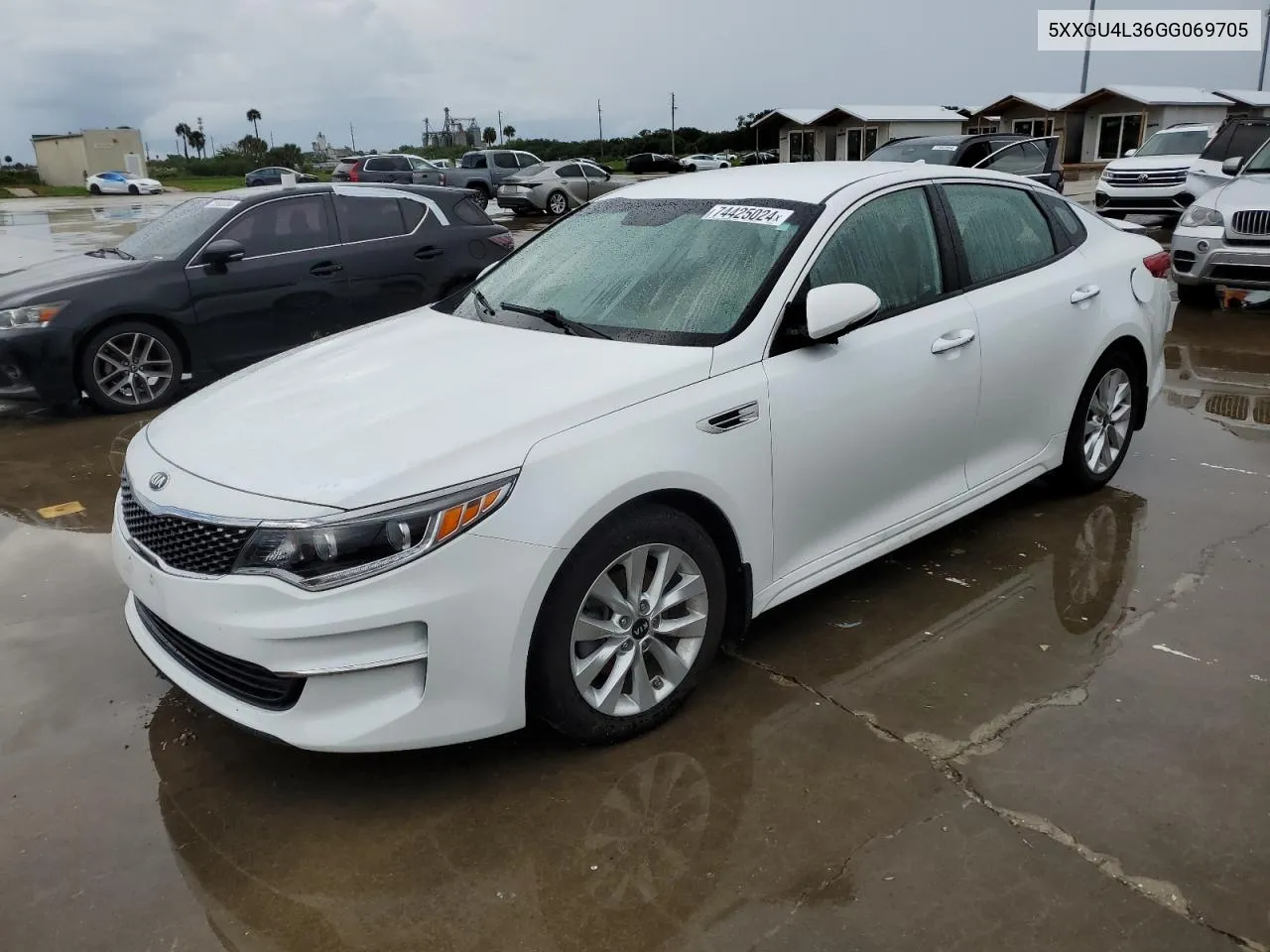 5XXGU4L36GG069705 2016 Kia Optima Ex