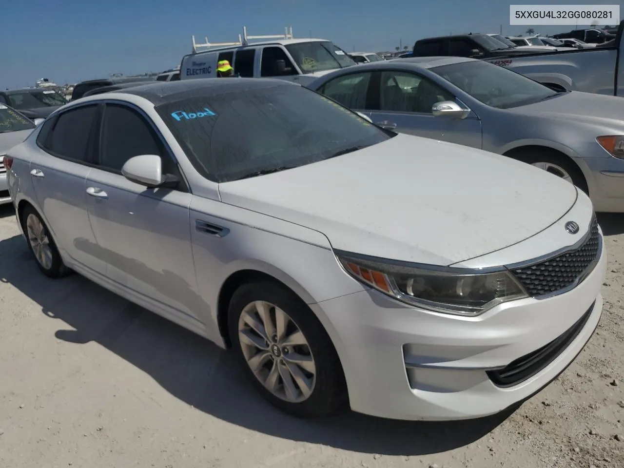 5XXGU4L32GG080281 2016 Kia Optima Ex