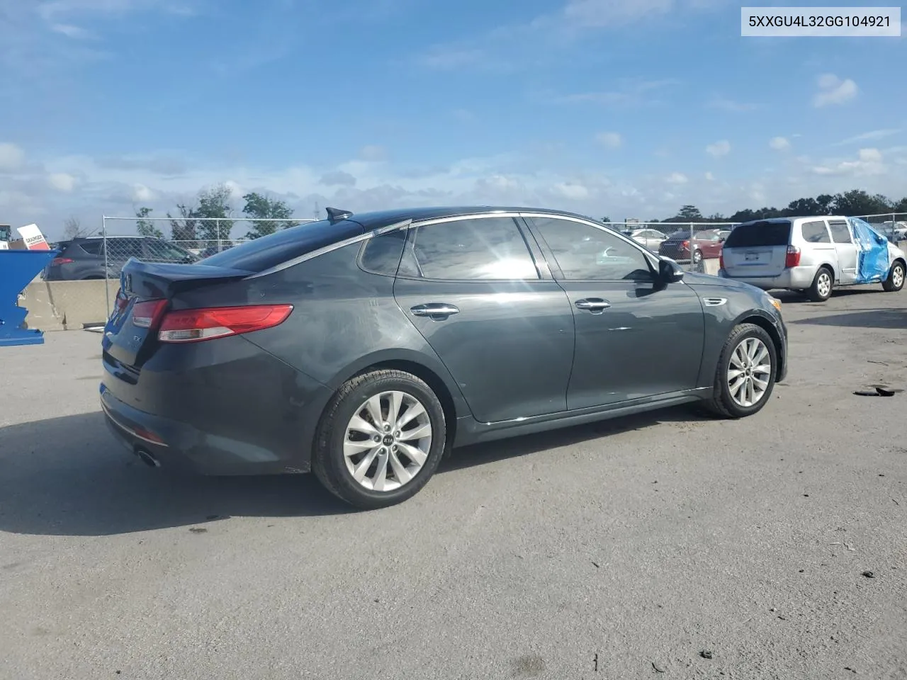 2016 Kia Optima Ex VIN: 5XXGU4L32GG104921 Lot: 79288084