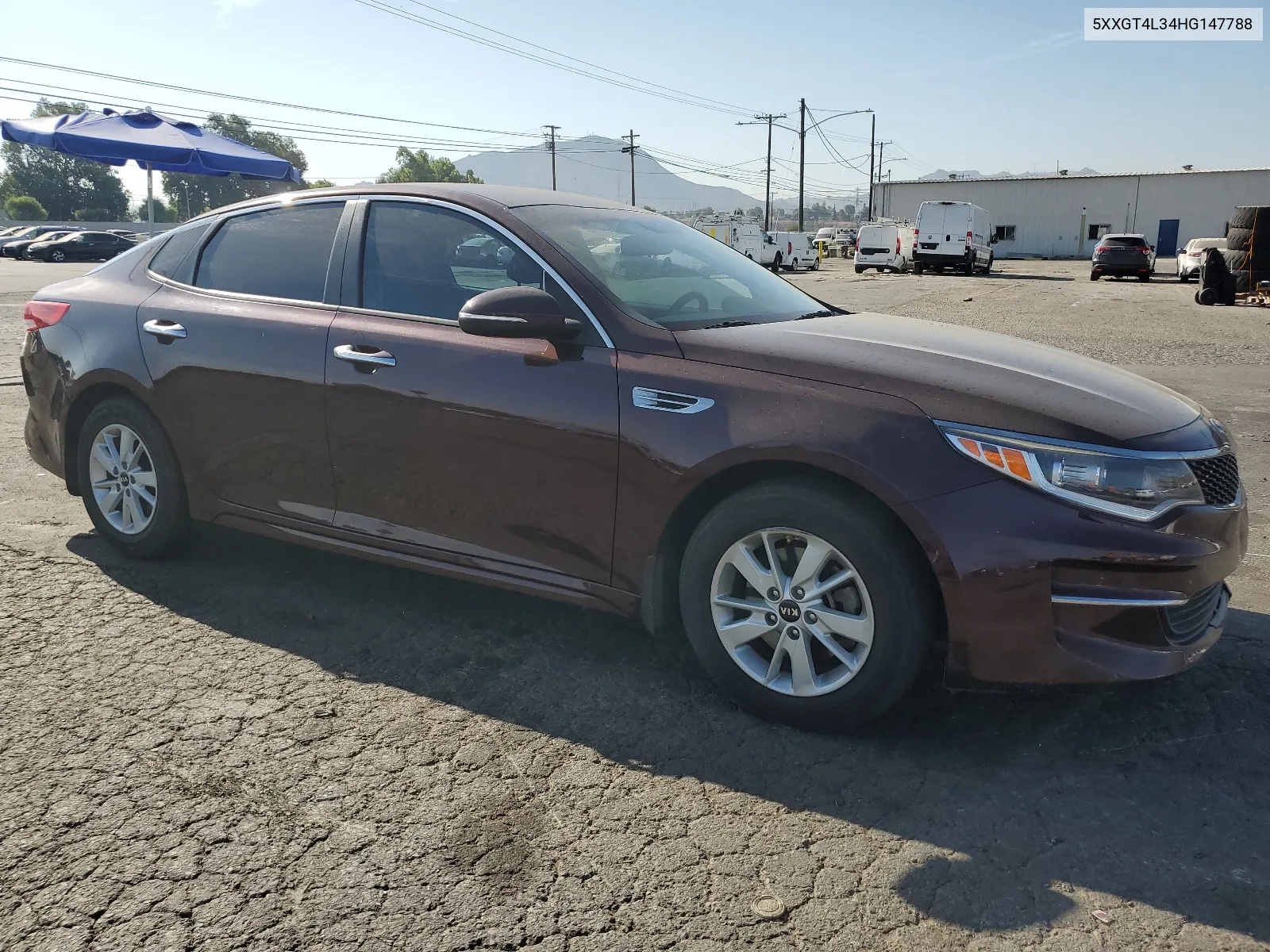 5XXGT4L34HG147788 2017 Kia Optima Lx