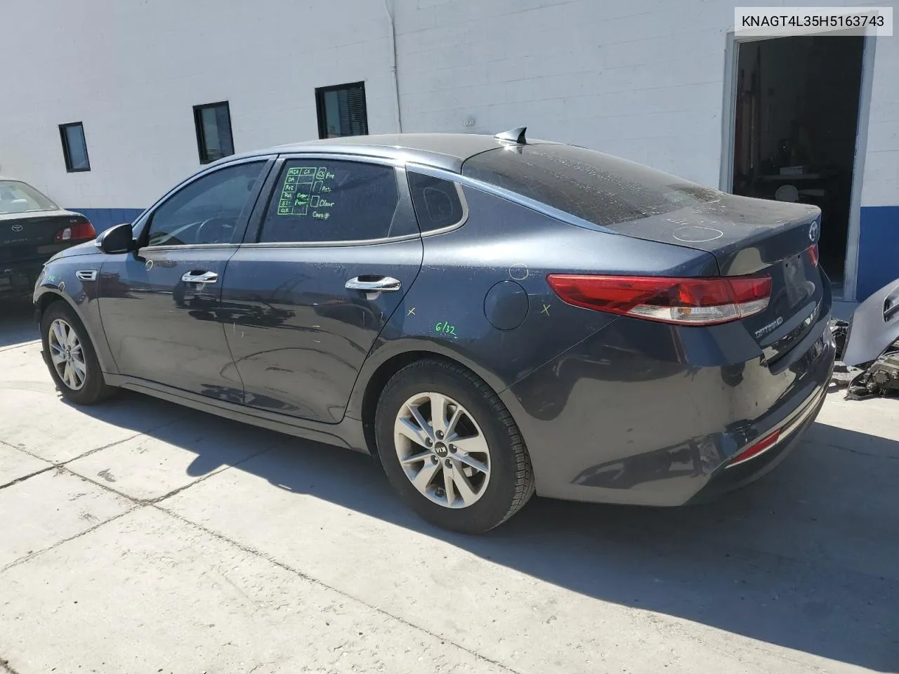 KNAGT4L35H5163743 2017 Kia Optima Lx