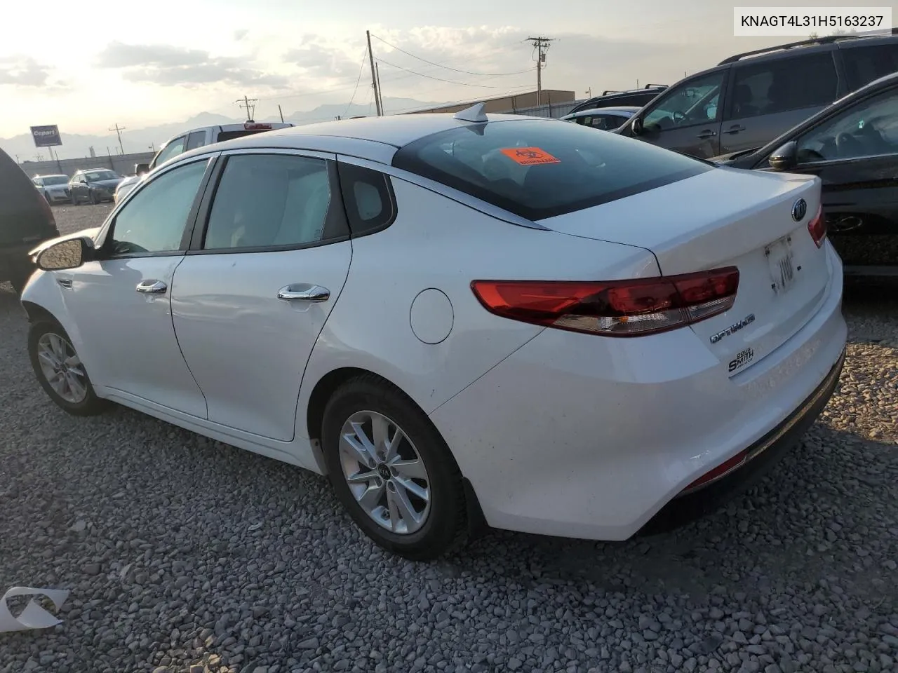 KNAGT4L31H5163237 2017 Kia Optima Lx