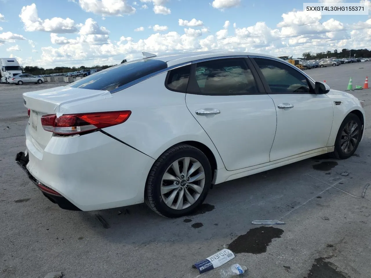 5XXGT4L30HG155371 2017 Kia Optima Lx