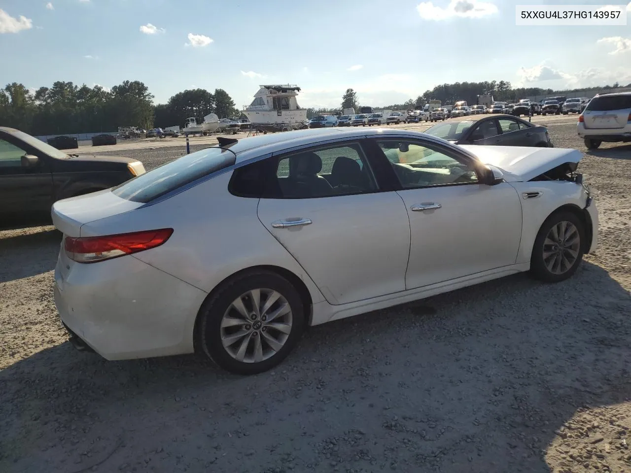 5XXGU4L37HG143957 2017 Kia Optima Ex